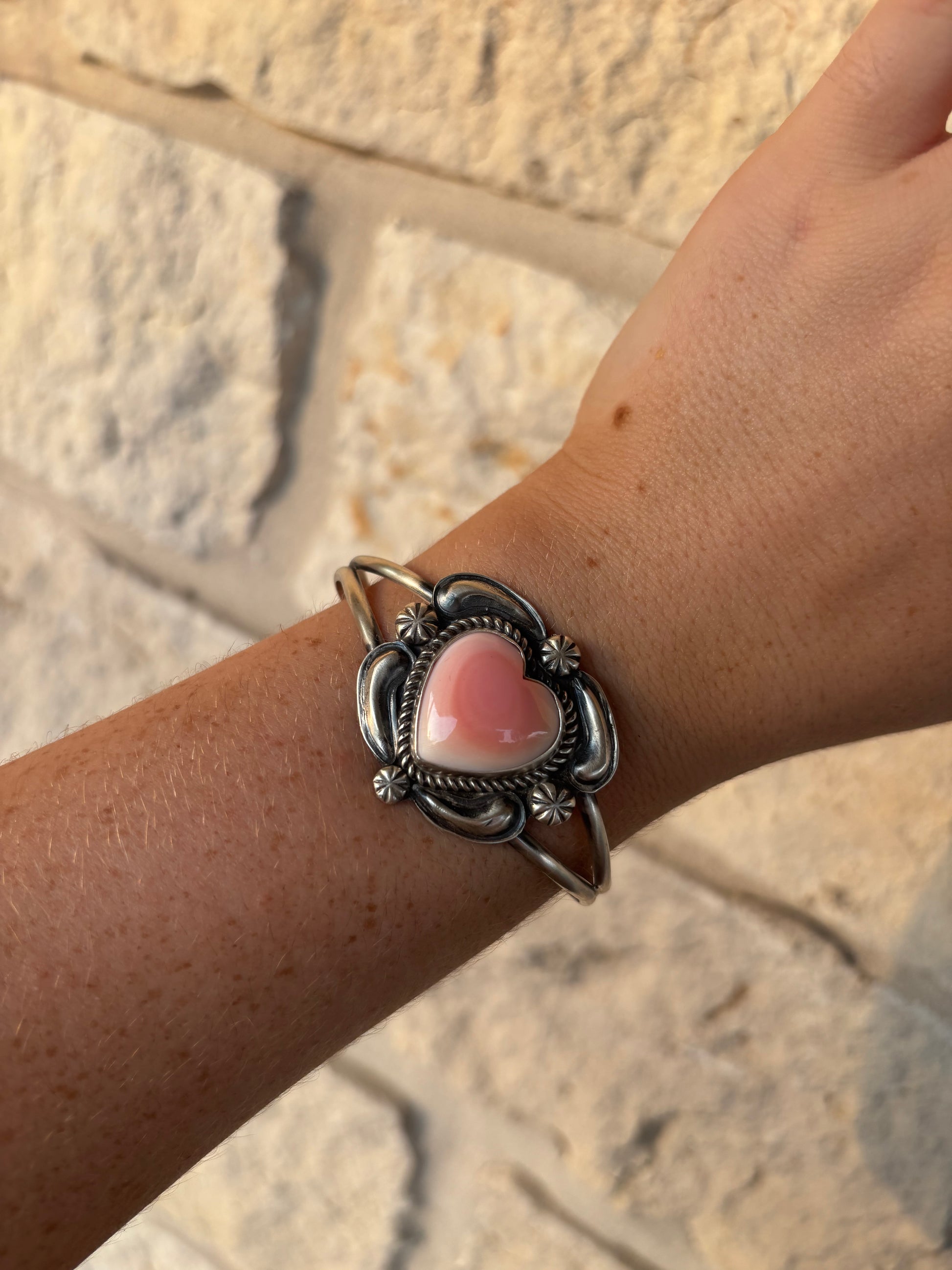 The Briar Pink Conch Cuff