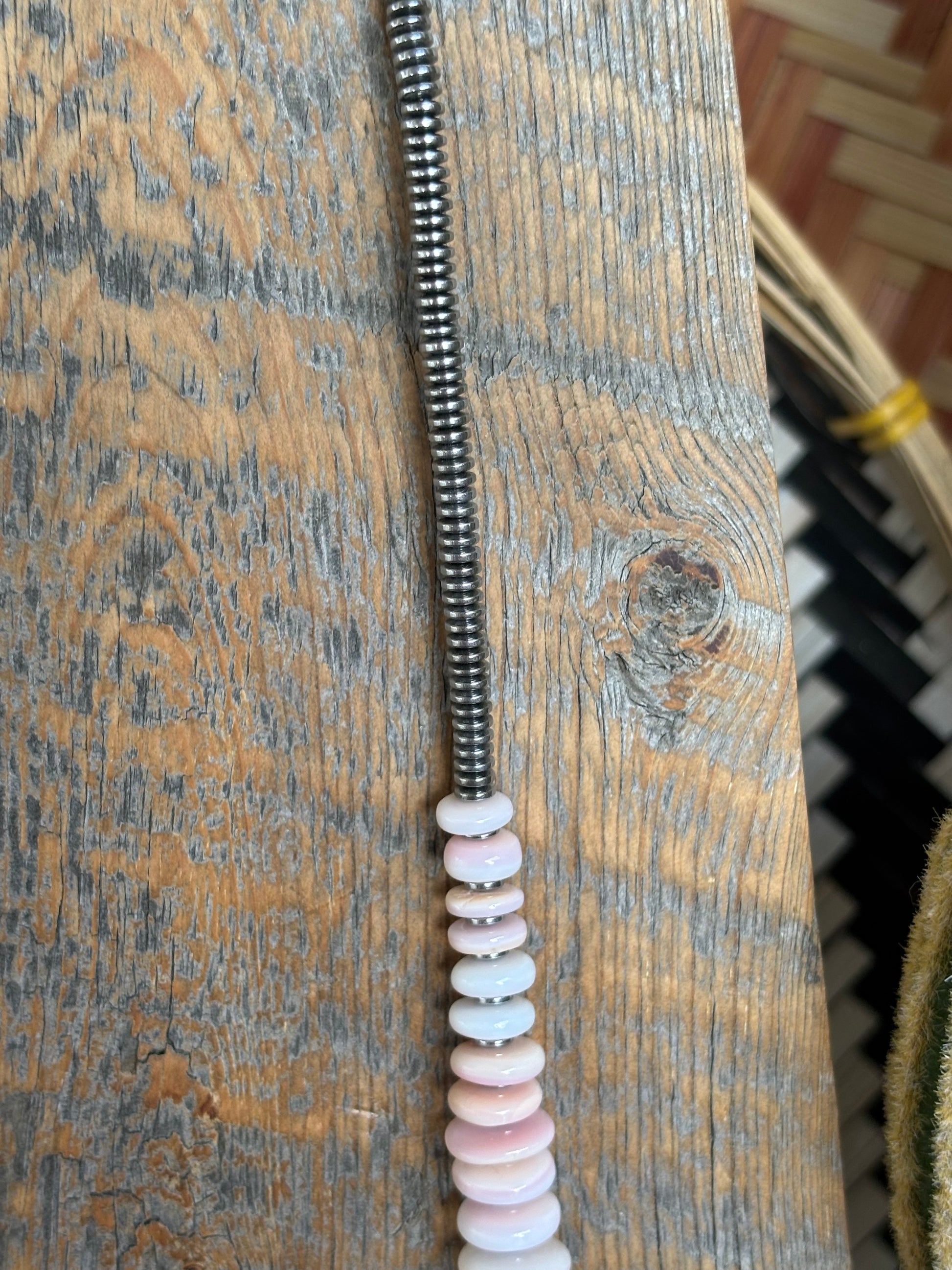 23" Pink Conch Graduated Necklace
