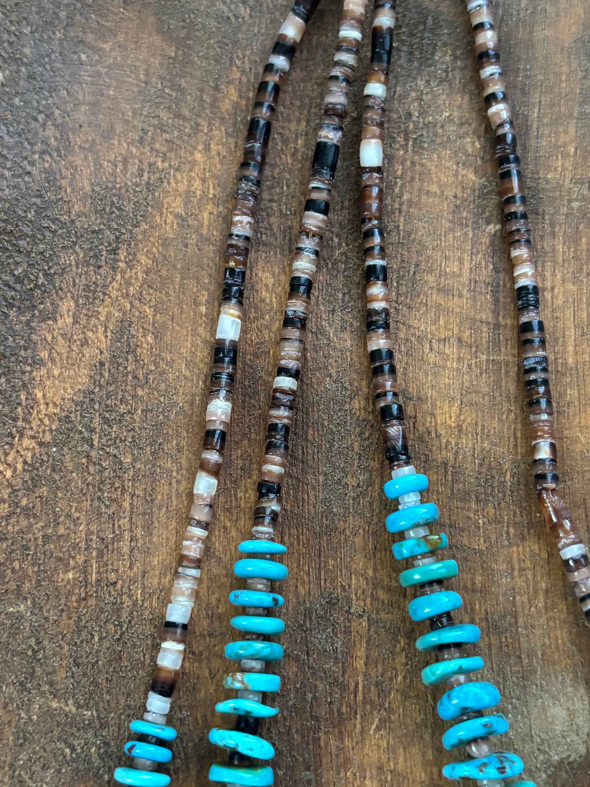 23” Shell & Turquoise Graduated Necklace