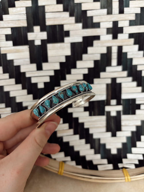 10 Stone Teardrop Cuff