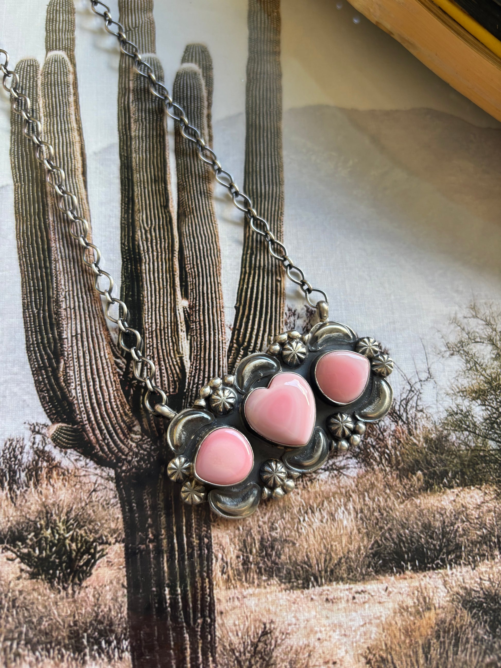 Lover Girl Pink Conch Necklace