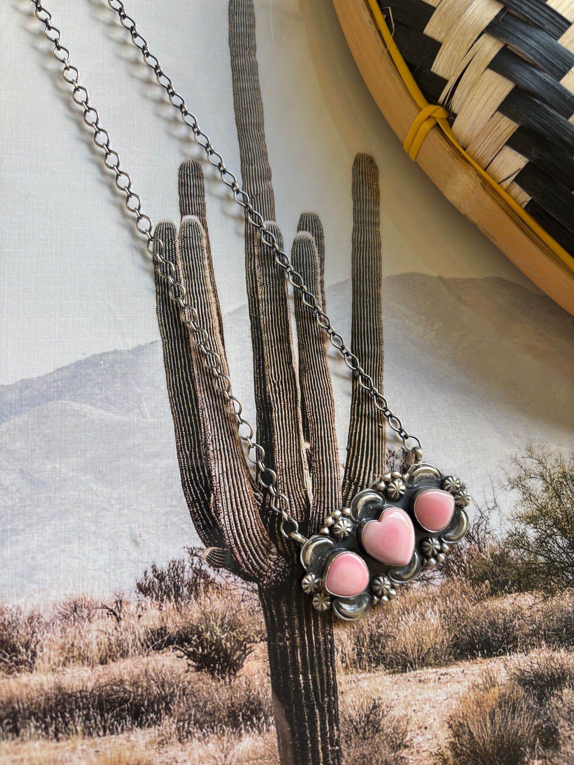 Lover Girl Pink Conch Necklace