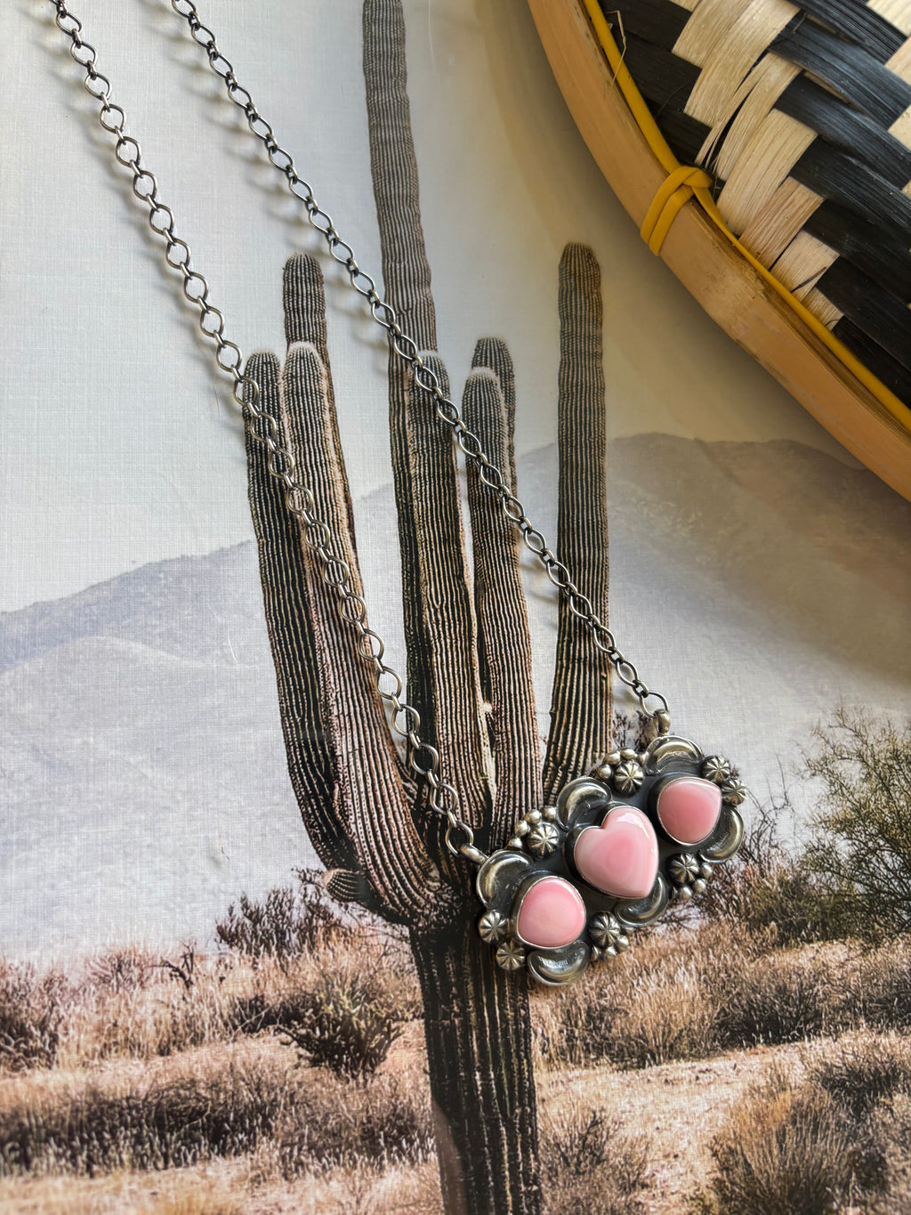 Lover Girl Pink Conch Necklace